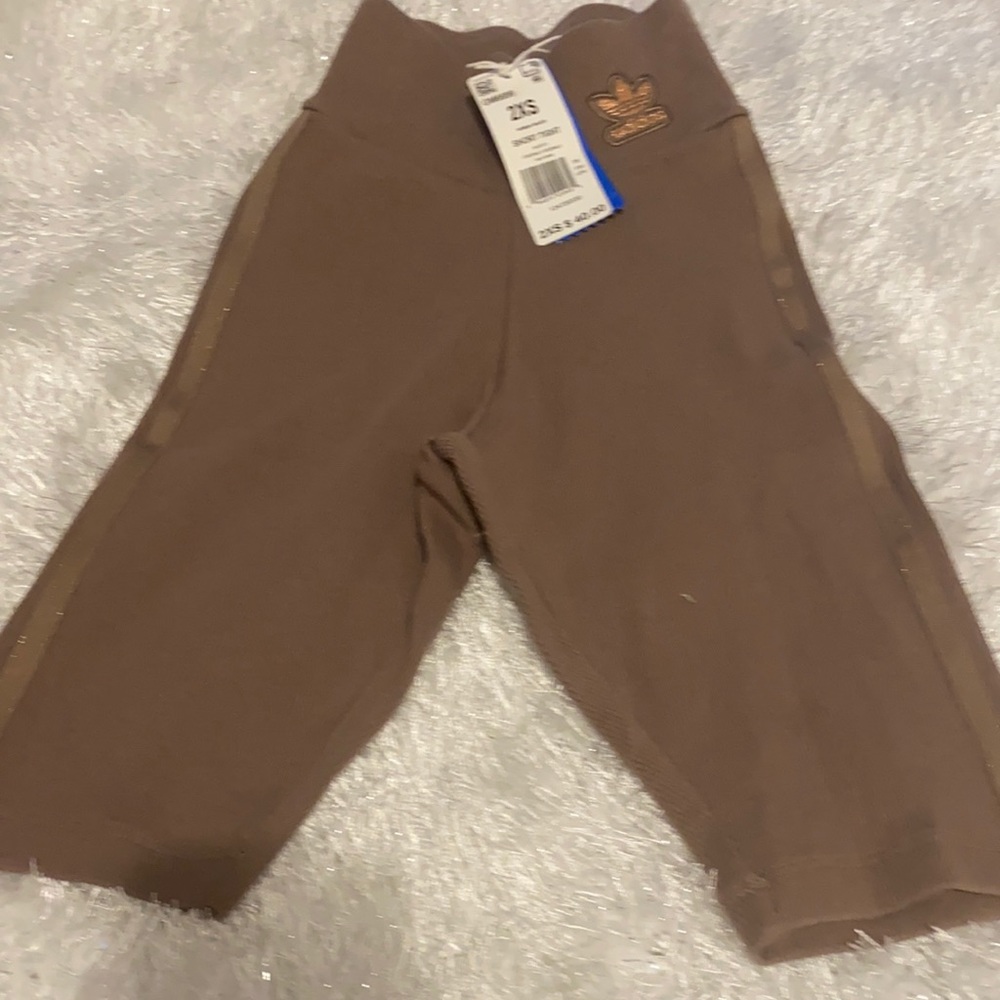 Adidas GM6689 short tigh